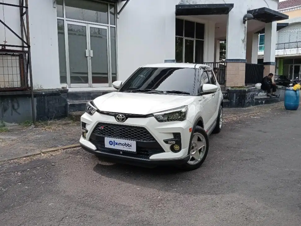 Like New - TOYOTA Raize 1.0 G One Tone Bensin M/T 2022 PUTIH