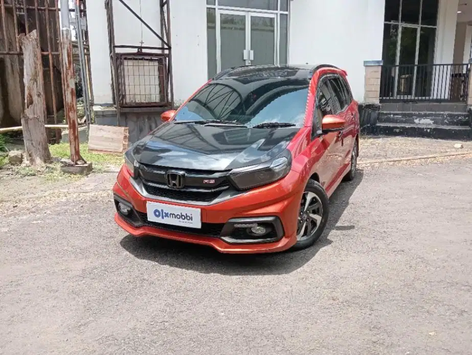 Pajak Panjang - HONDA Mobilio 1.5 RS Bensin M/T 2017 ORANYE
