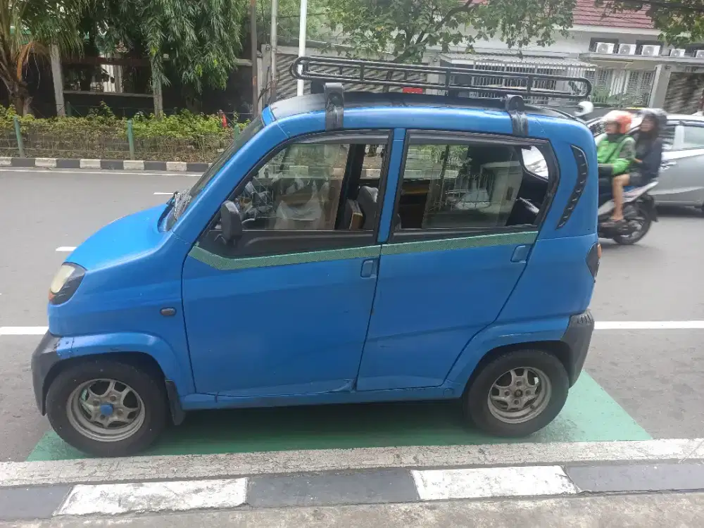 Bajaj Qute Roda 4  siap kerja pajak idup kir idup