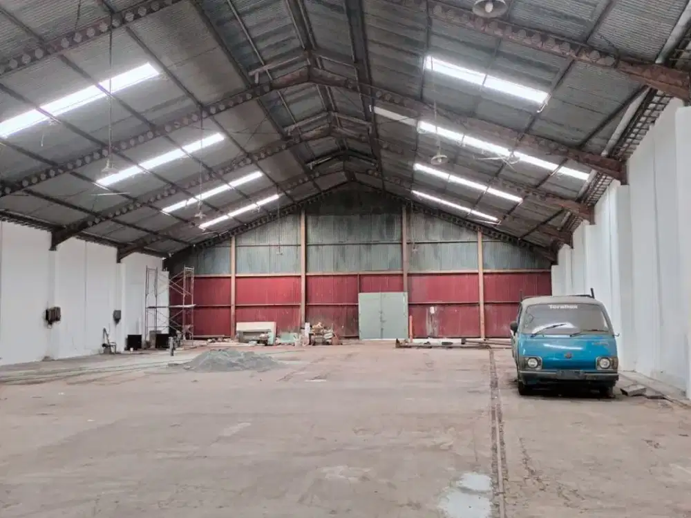 DIJUAL GUDANG STRATEGIS SANGAT PREMIUM DI JL MAGELANG KM7 JOMBOR,YOGYAKARTA