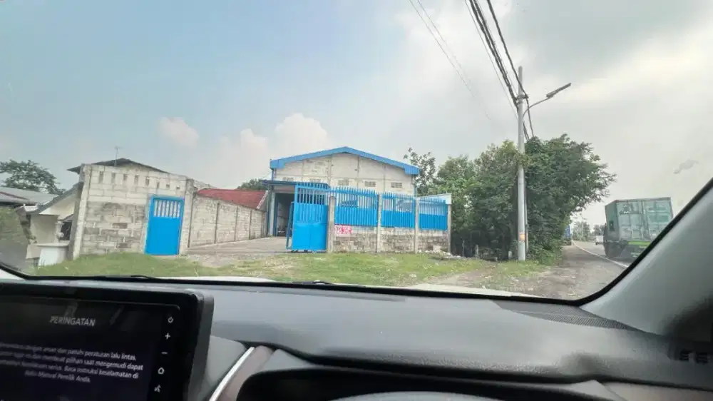 Dijual Gudang plus kantor , di area Strategis jalan Provinsi