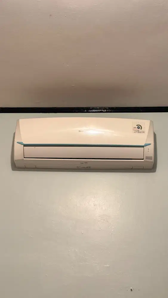 Ac 1 pk sharp beserta kerangkeng ac