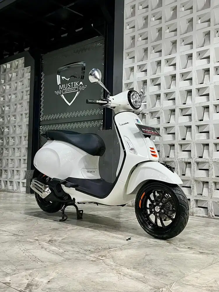 Cash Kredit Gas!!Vespa Primavera S 150 ABS th 2024 - Ayu Mustika