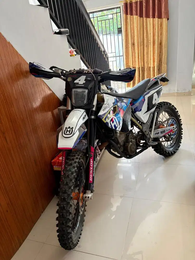 Husqvarna 350cc tahun 2014