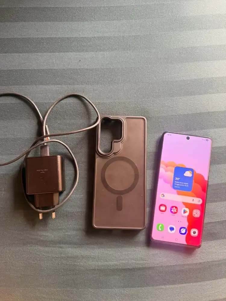 samsung s21 ultra 12/256 resmi sein Hp&charger aja