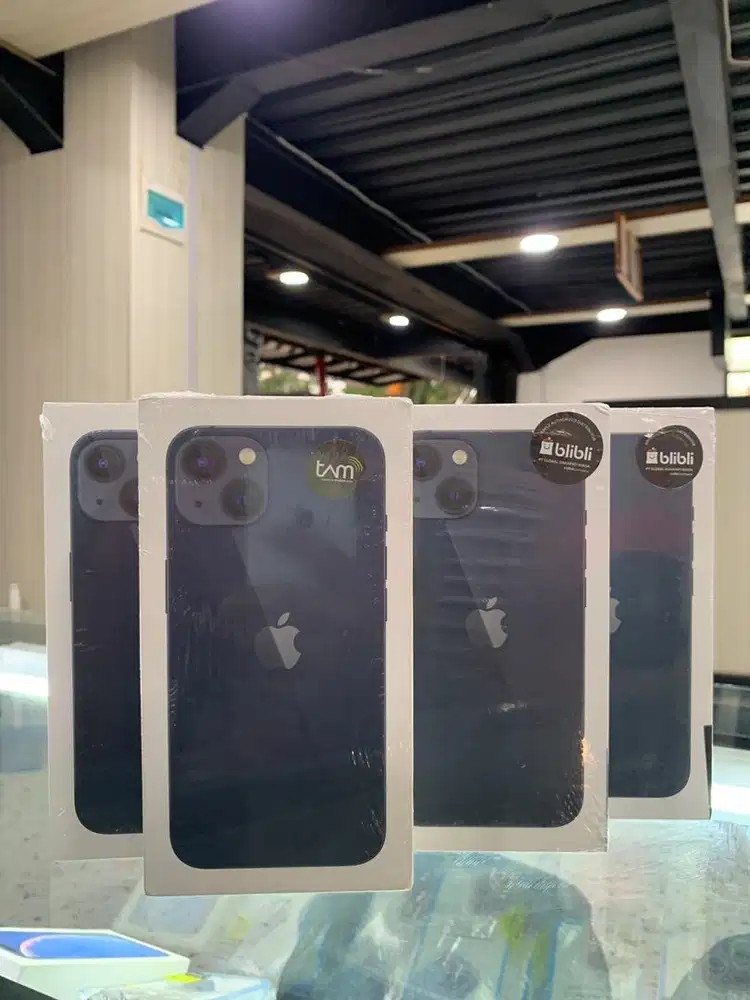 NEW! iPhone 13 128GB - Garansi 1 Tahun