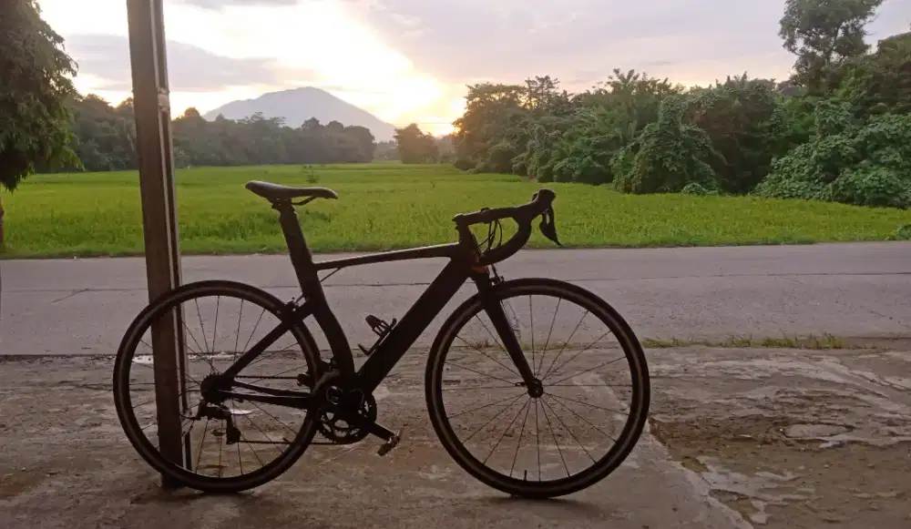 Sepeda Roadbike frc85