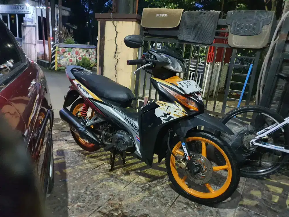 Honda Blade new tahun 2012