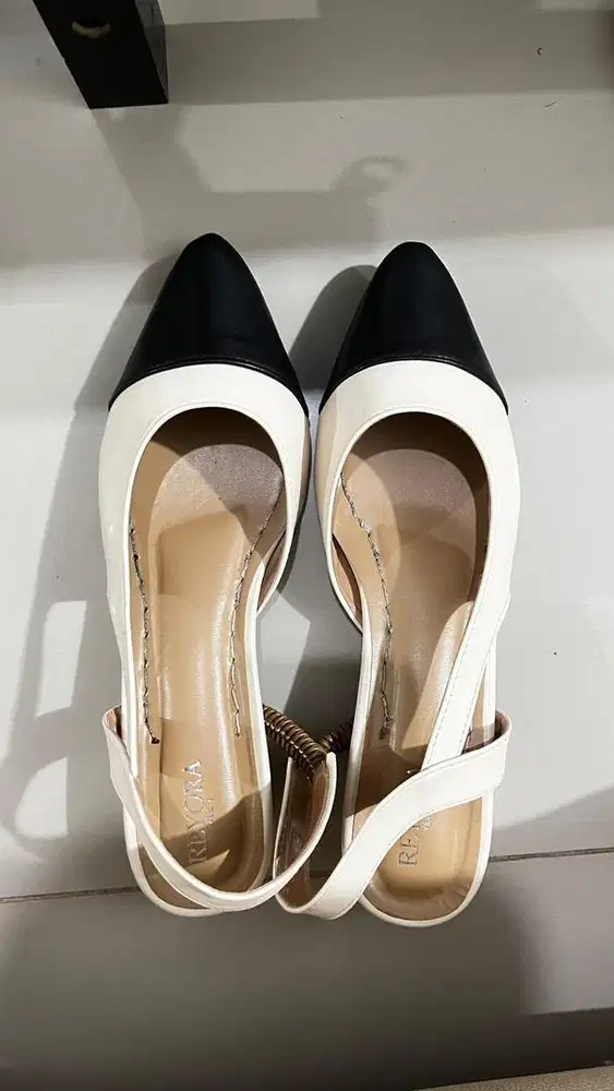 DIJUAL Sepatu Slingback