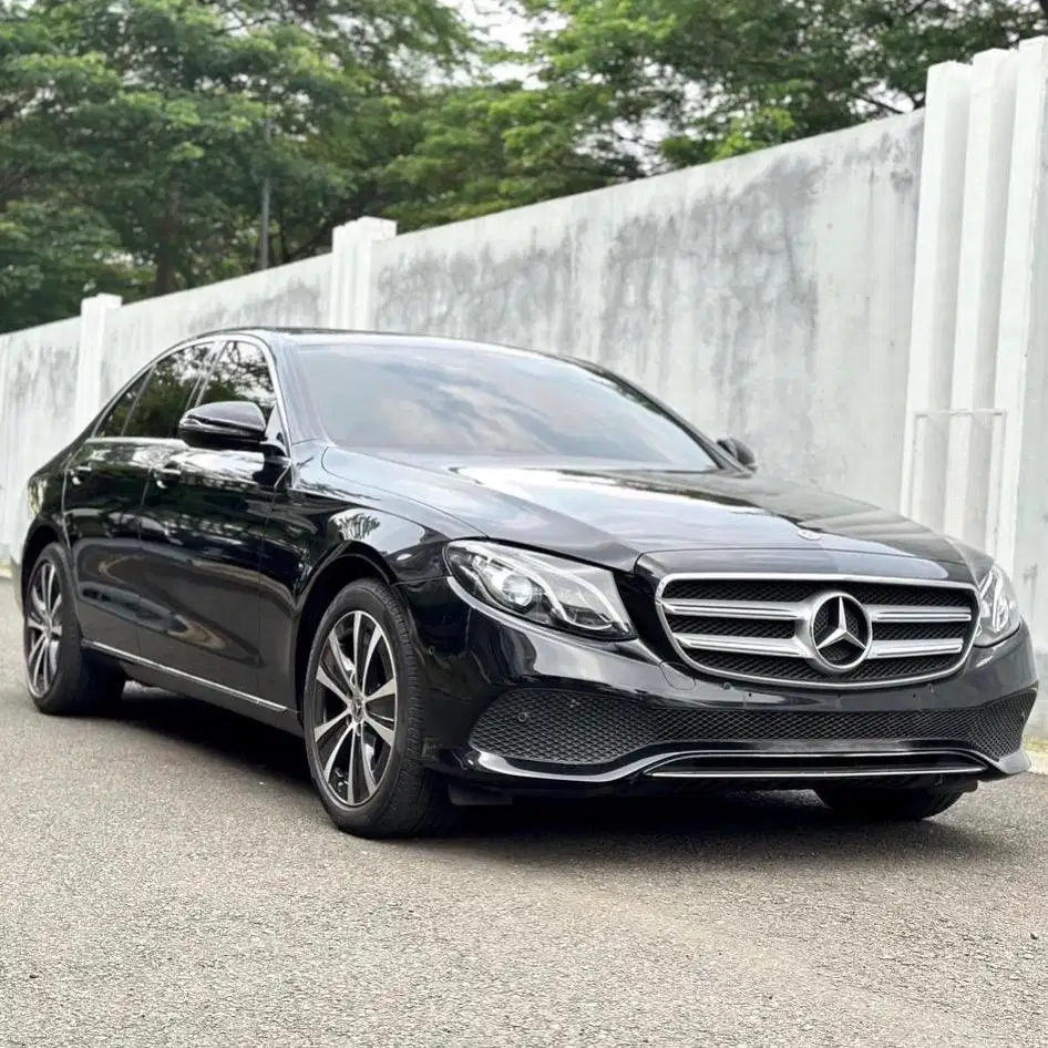 (CASH) Mercedes Benz E200 W213 2019