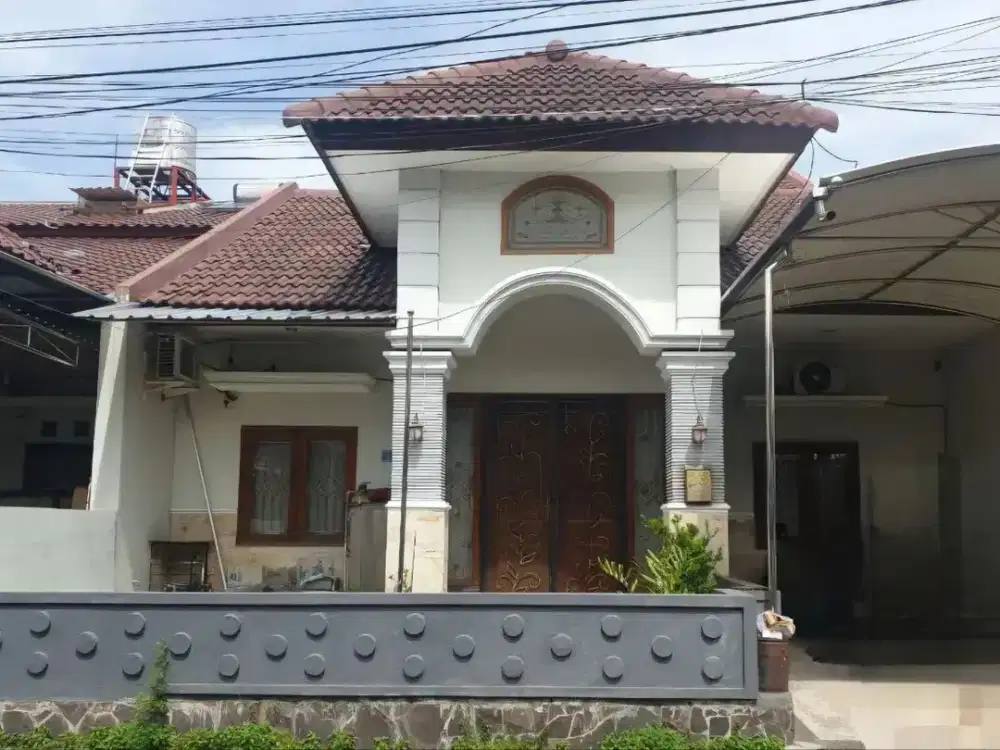 Rumah Kalijudan Regency dekat Raya Merr , Listrik : 3,500 Watt