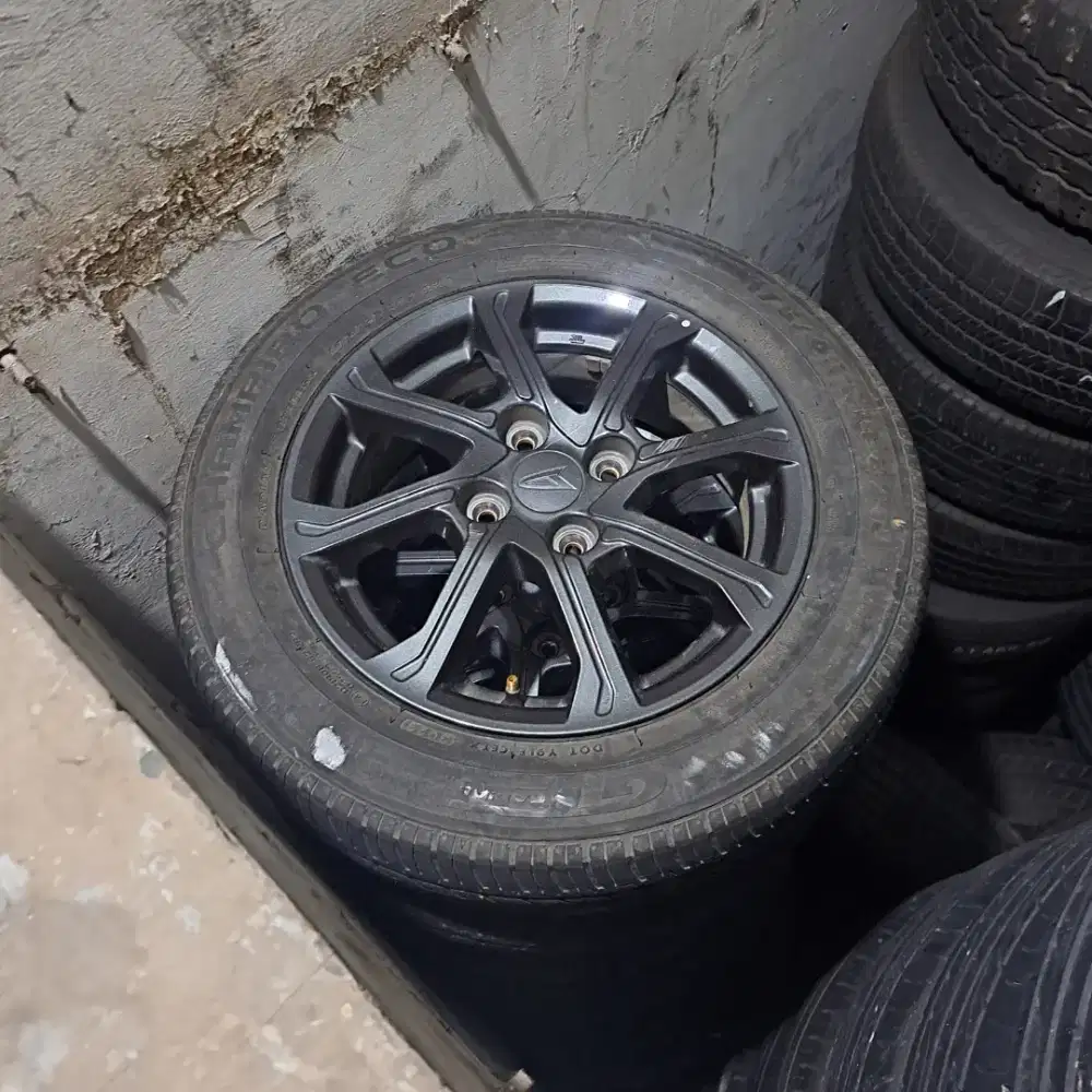 Velg ayla agya ring 14 cocok buat calya sigra dll