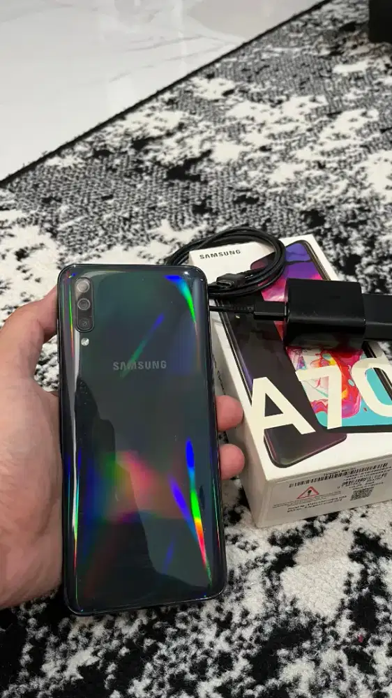 Samsung a70 6/128 fullsef