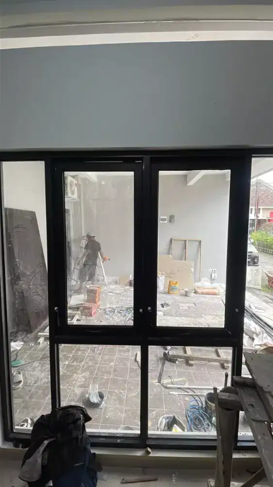 Aluminium jendela dan pintu