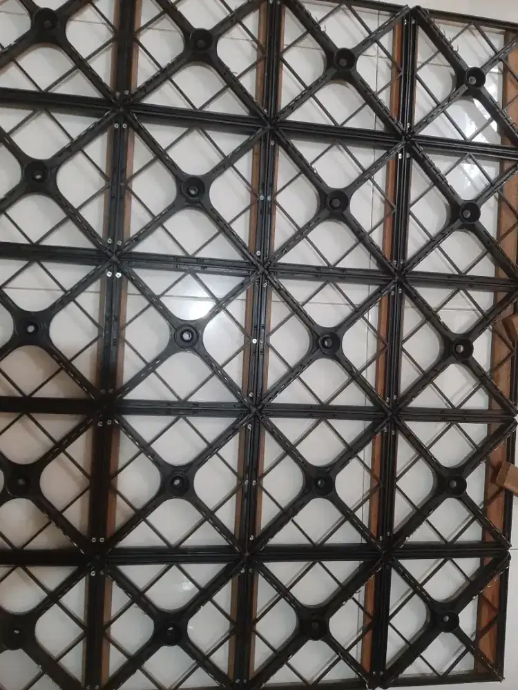 Rak tatakan holder tanaman bunga rumput cantolan