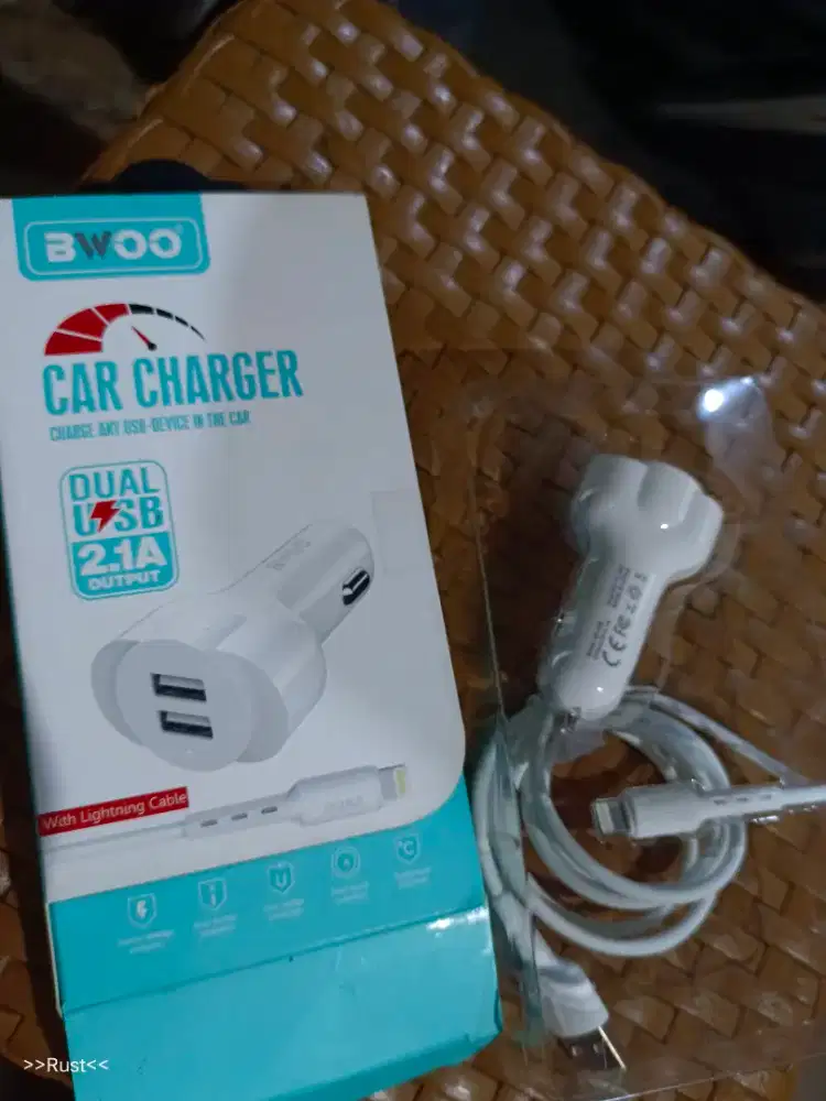 Charger hp mobil motor BWOO 2.1A