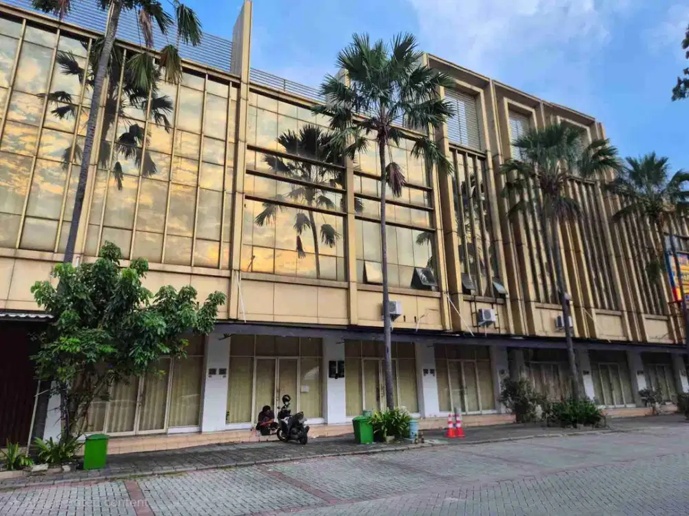 Disewakan 5 Ruko gandeng  3,5 Lantai di Outer Ring Road Jakarta Barat