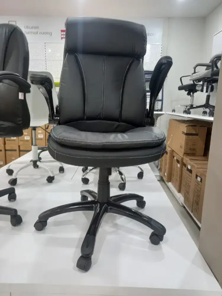 Selma Kursi Managerial Cleo