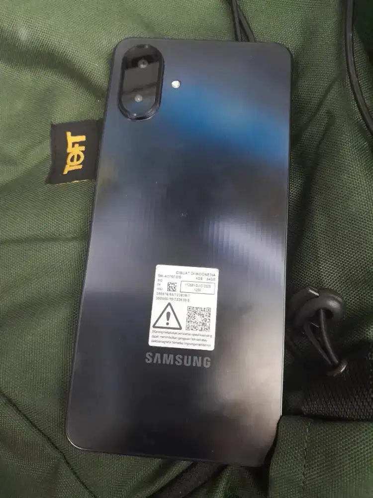 Dijual samsung A07 hp charger warna hitam