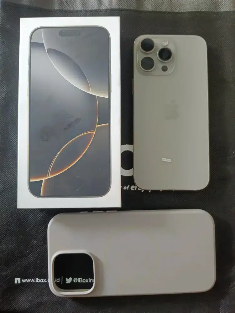 Jual Iphone 16 pro max 256 ibox bh 100% garansi masih on
Kondisi mulus