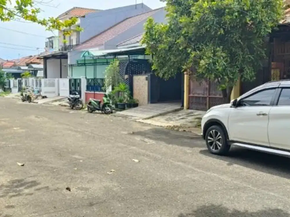 Dijual Cepat Harga Dibawah Pasaran Rumah Boulevard Hijau Harapan Indah Bekasi