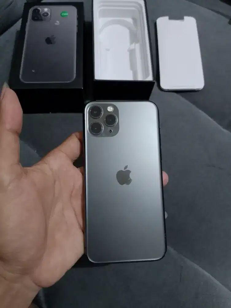 Apple 11 pro 256 GB fulset, tinggal pakai