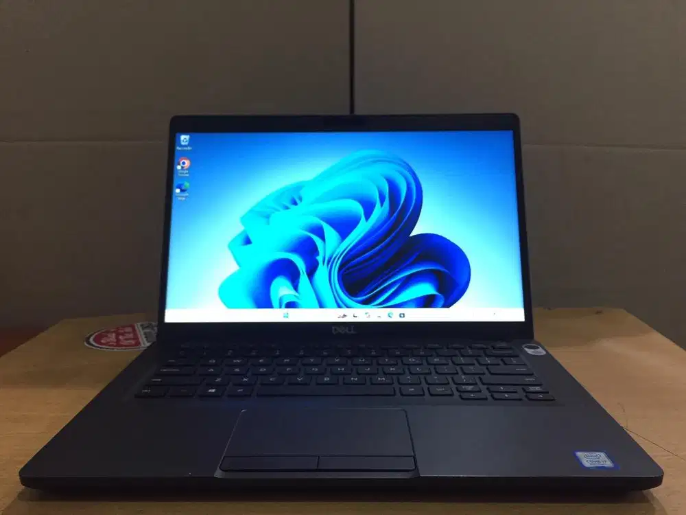Laptop DELL Latitude E5400 Core i7Gen8 Ram 16GB SSD 256GB Mulus Murah