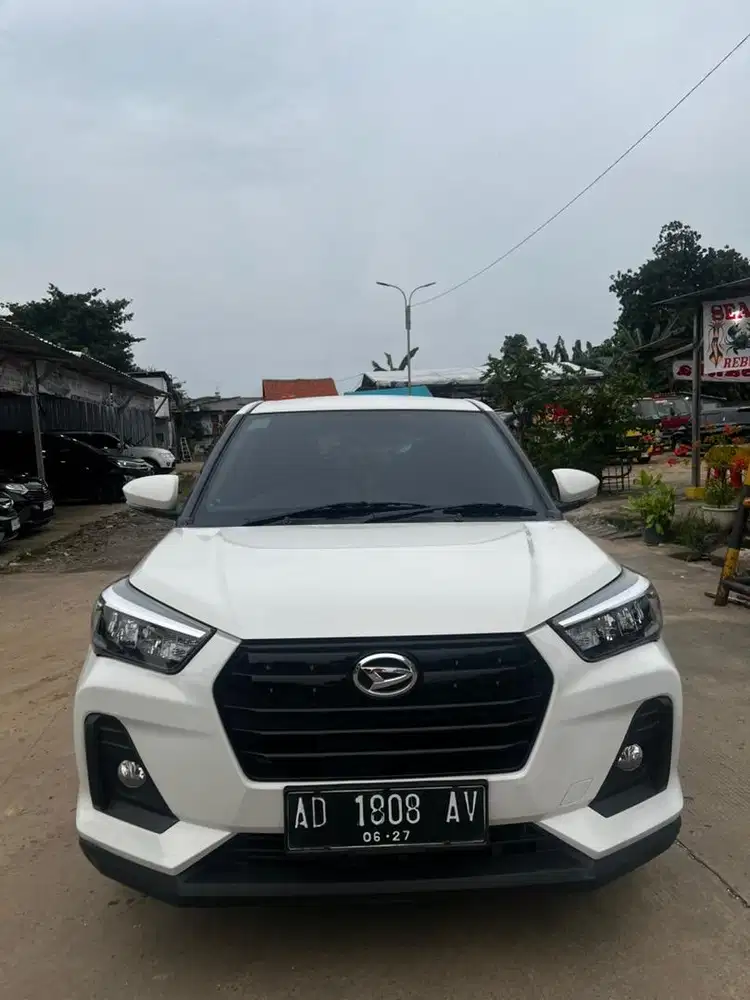 Di jual daihatsu rocky x at