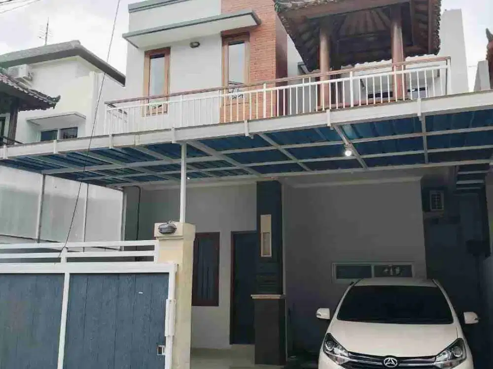 DIJUAL RUMAH LANTAI 2 LOKASI PESANGGARAN