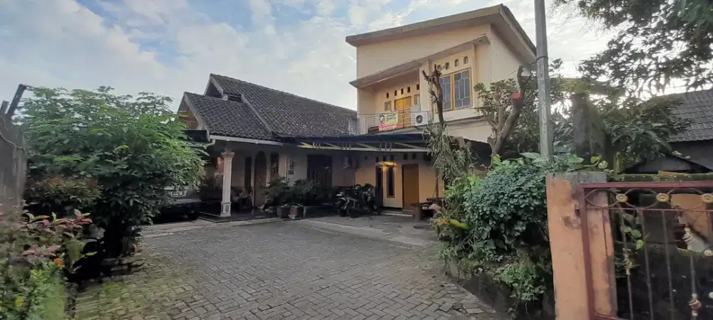 Dijual Cepat Rumah 2 Lantai Nego Tipis