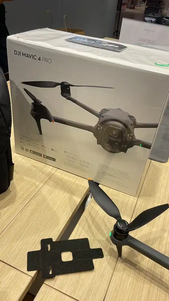 DJI MAVIC 4 PRO FLY MORE COMBO RC