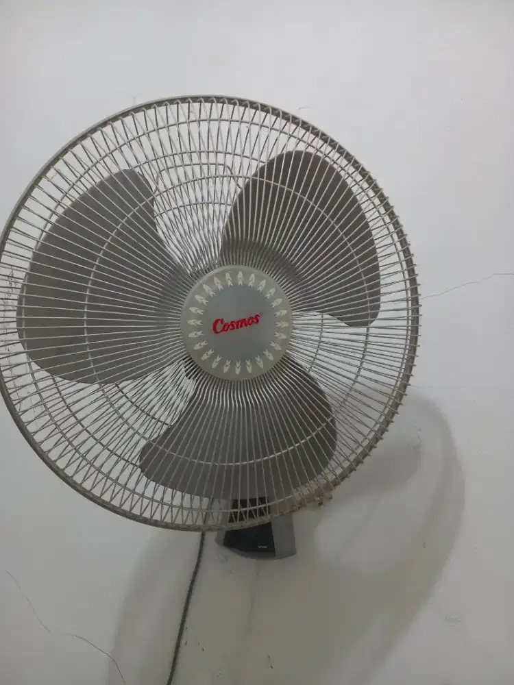 Kipas Angin Dinding Cosmos