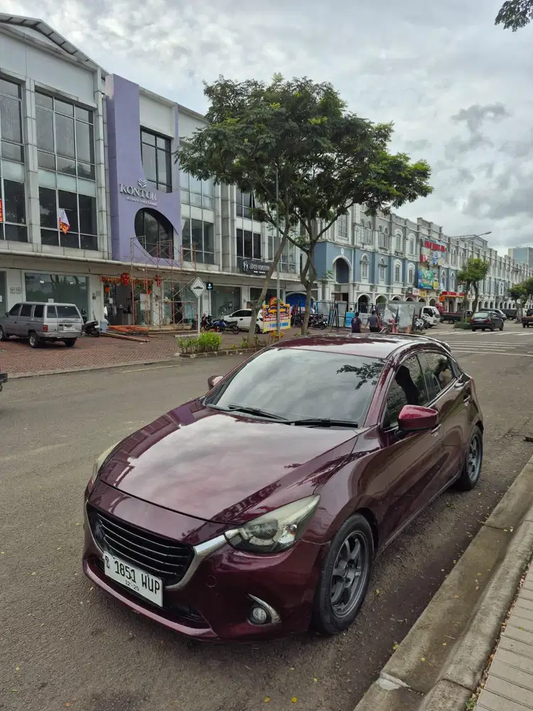 (TERMURAH) MAZDA 2 R SKYACTIVE 1.5 MATIC