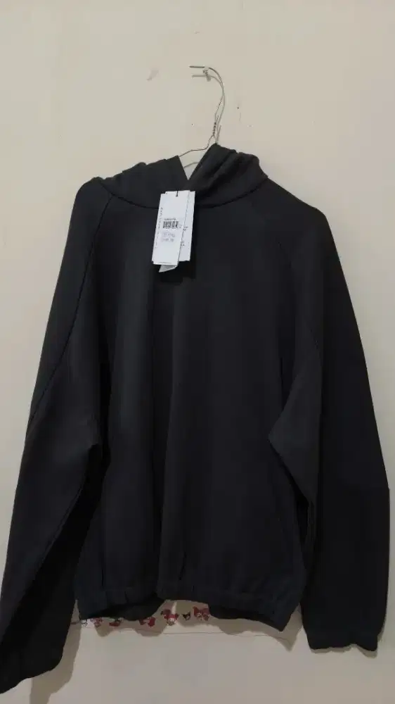 Hoodie Calvin Klein Baru gak jadi pakai