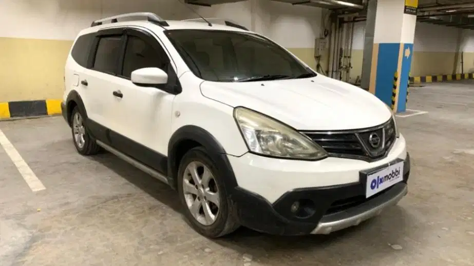 LOW DP Nissan Grand livina 1.5 X-Gear Bensin-AT 2014 WKN