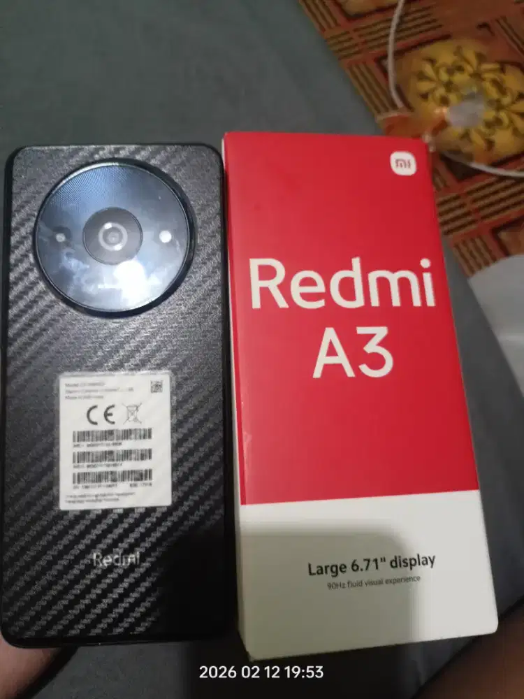 Redmi A3 4/128 No minus Komplit