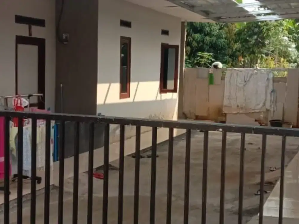 Rumah Kontrakan 6 Pintu Dekat Riverside Golf Jaya dengan tanah kosong Cocok Untuk Investasi huni Pekerja Sekitar