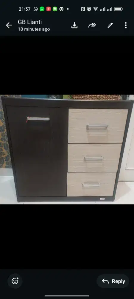 Lemari 1 pintu dan 3 laci dorong