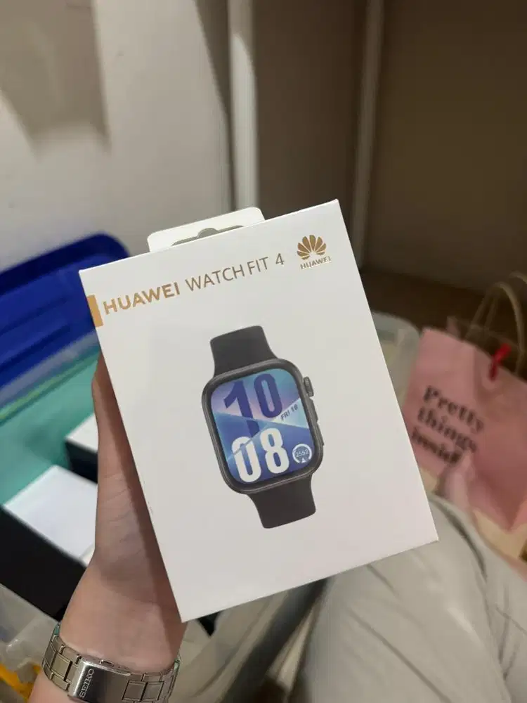 NEW SMARTWATCH HUAWEI WATCH FIT 4