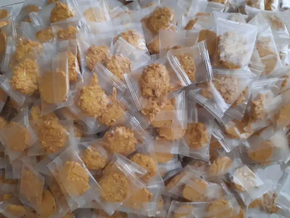 Dibutuh 3 orang packing toko online