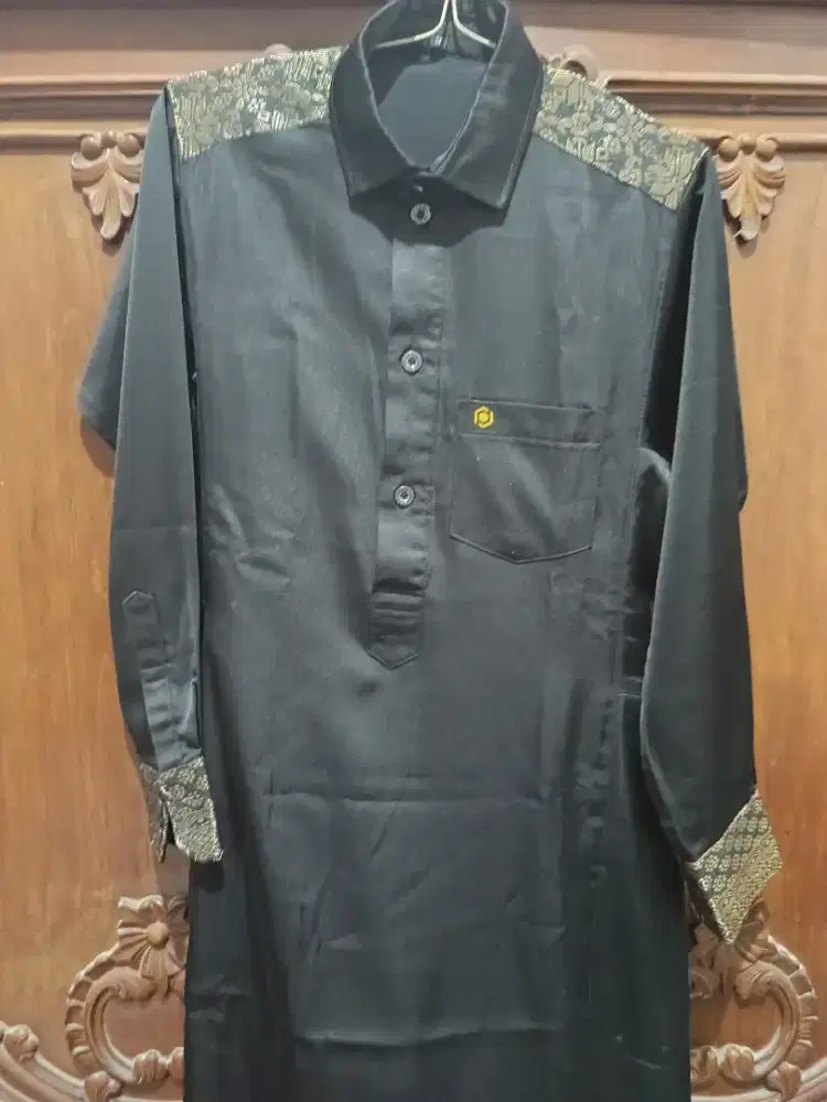 Gamis Elmakky Ori Hitam Size M – Kondisi Mulus