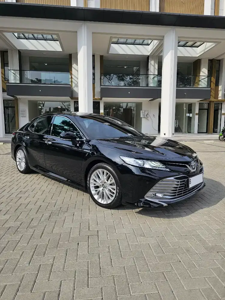 New Camry 2.5 Hybrid AT Sunroof JBL Audio 2020 Low Km