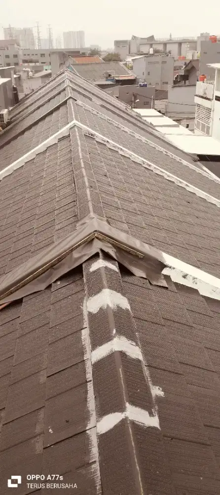 Tukang perbaikan atap bocor renovasi rumah pasang baja ringan plafon