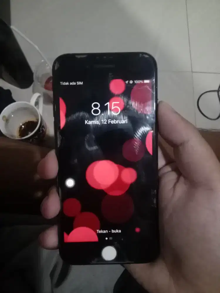Iphone 7 32 gb hitam