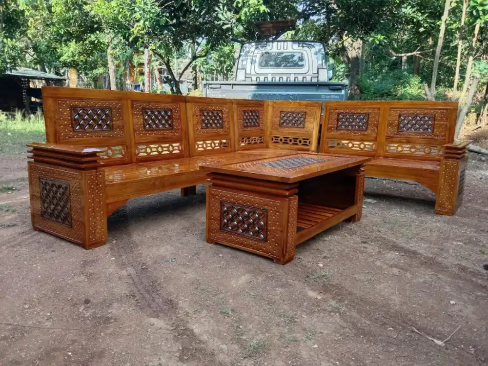 Di jual kursi tamu asli buatan jepara , kayu jati , finising melamine