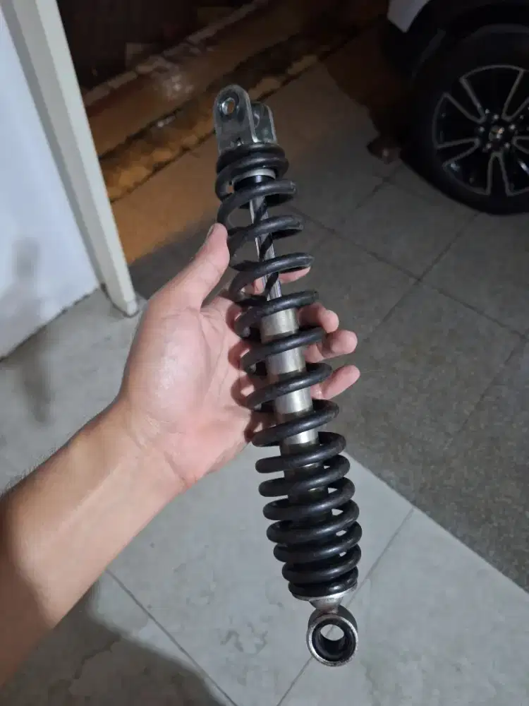 Shock breker original Yamaha copotan mio J