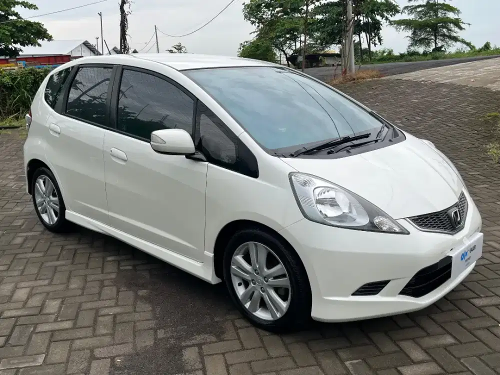 ANTIK! Jazz RS AT 2011 Low KM