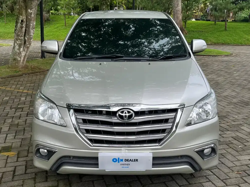 RARE! Innova V AT Diesel Barong 2013