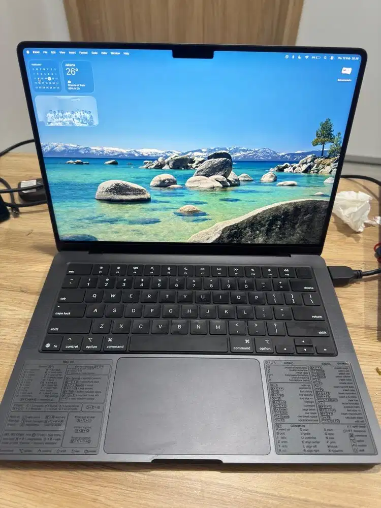 Macbook Pro M5 14 inch Ram 24GB Memory 1 TB