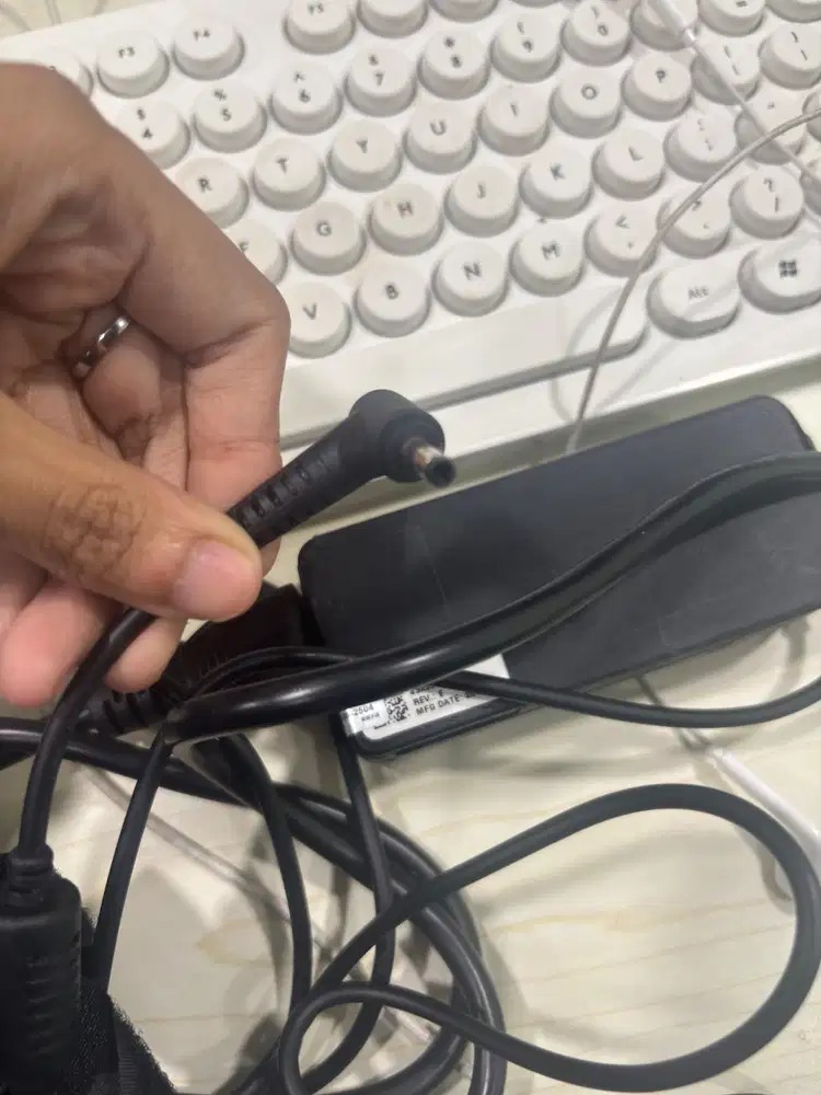 Charger / cas laptop lenovo baru